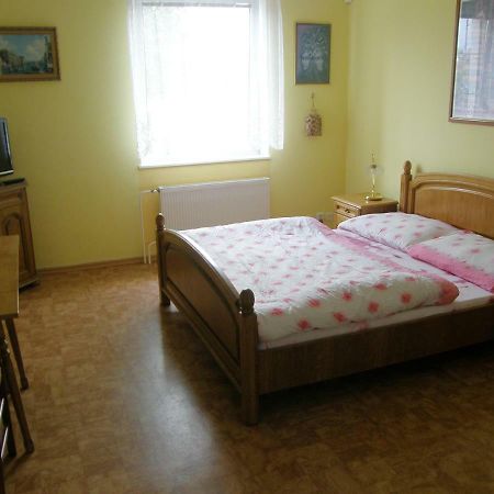 Penzion Cizku U Trebone Hotel Luaran gambar